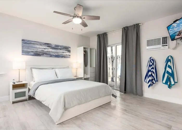 Ocean Flats 3 - Lauderdale-By-The-Sea